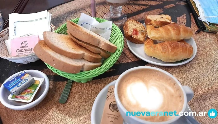 Panaderia Y Cafeteria Tato -  Cafe - Santo Tomé