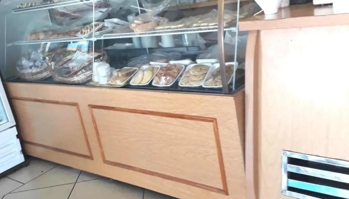 Panaderia Y Confiteria Arroyito -  Vitrina - Ewp