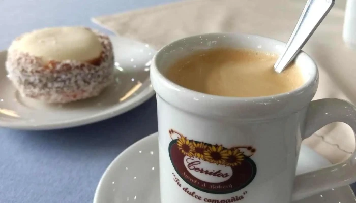 Panaderia Y Confiteria Cerritos Capuchino - Río Gallegos