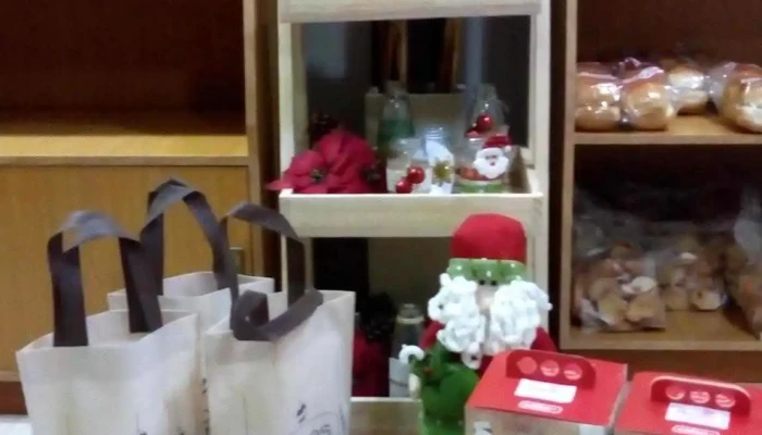Panaderia Y Confiteria Deleytes -  Vitrina - San Vicente