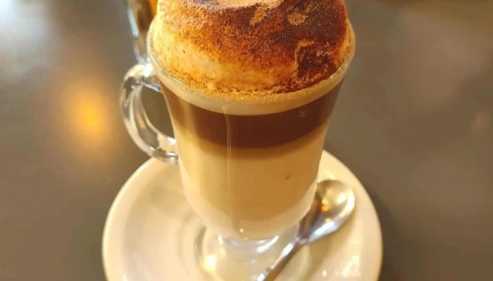 Panaderia Y Confiteria El Arbol Real Capuchino - Oberá