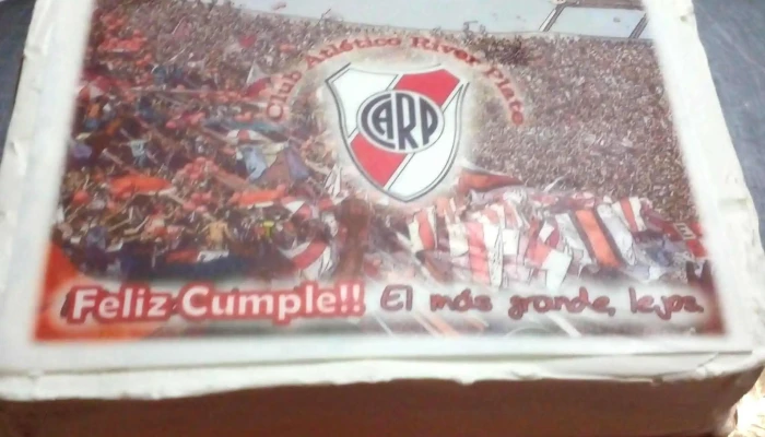 Panaderia Y Confiteria La Alemana Comida Y Bebida - Chajarí