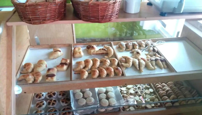 Panaderia Y Confiteria La Familia -  Ambiente - El Calafate