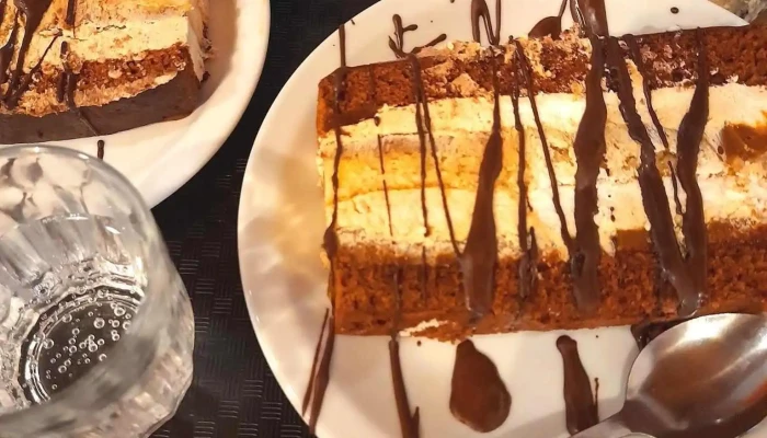 Panaderia Y Confiteria La Familia -  Videos - Sarmiento