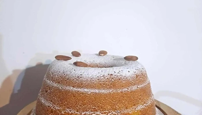 Panaderia Y Confiteria La Favorita -  Comida Y Bebida - Mendoza