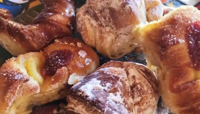 Panaderia Y Confiteria La Reina Fabrica De Alfajores -  Comida Y Bebida - Gualeguaychú