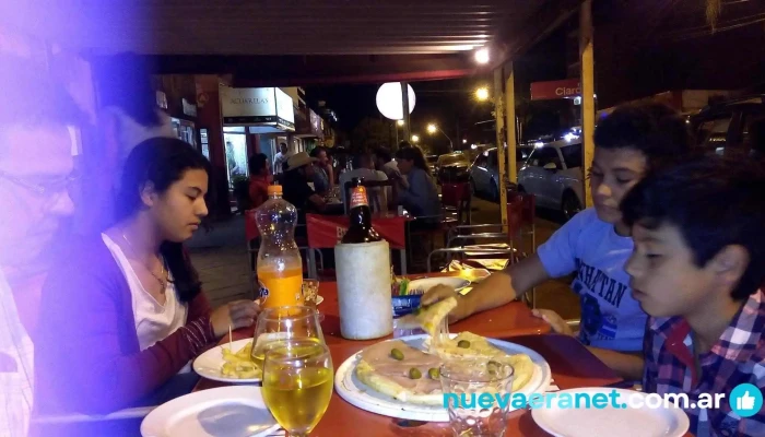 Panaderia Y Confiteria Las Delicias Comida Y Bebida - Corrientes