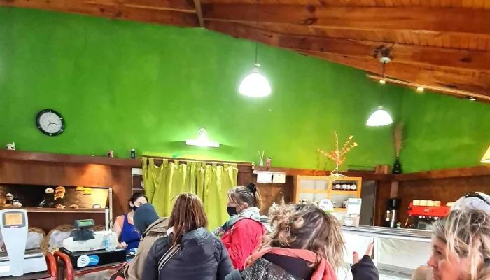 Panaderia Y Confiteria Los Saltenos Opiniones - El Chalten
