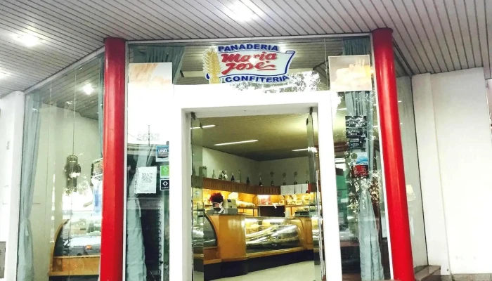 Panaderia Y Confiteria Maria Jose -  Vitrina - Santo Tomé