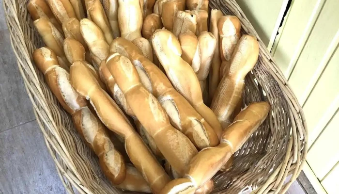 Panaderia Y Confiteria Santa Fe -  Comida Y Bebida - Puerto Madryn