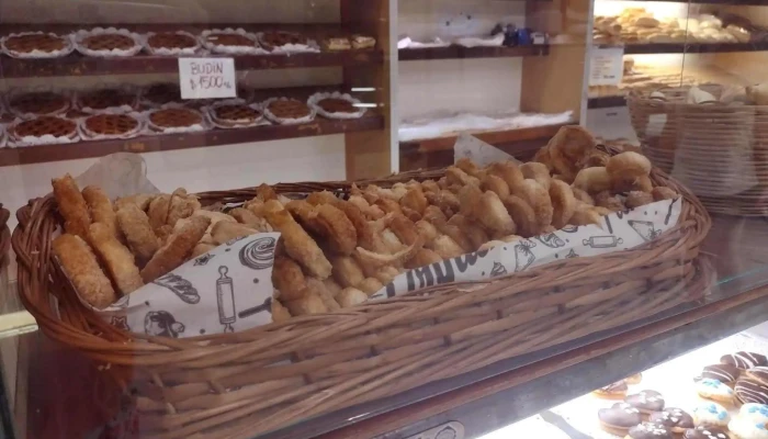 Panaderia Y Confiteria Tacuari Vitrina - Posadas