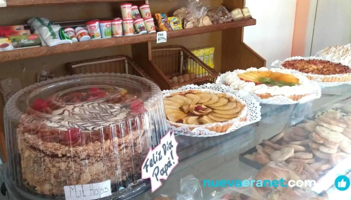 Panaderia Y Confiteria Tiziano Del Propietario - Villa Bustos