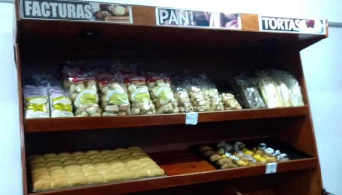 Panaderia Y Confiteria Vitrina - Eldorado