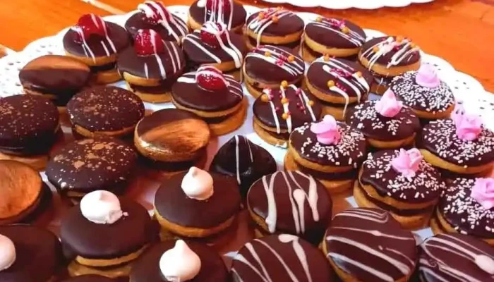 Panaderia Y Heladeria Leilor Comida Y Bebida - Col. Elisa