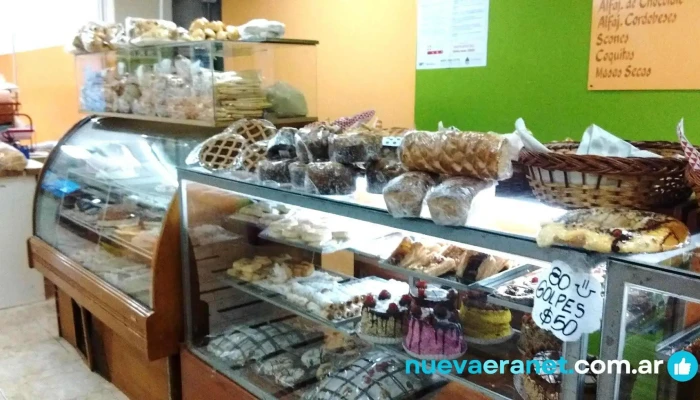 Panaderia Y Pasteleria Delicias Ana Paula Ambiente - Pico Truncado