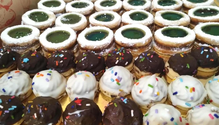 Panaderia Y Pasteleria El Abuelo Horneado - Col. Dora