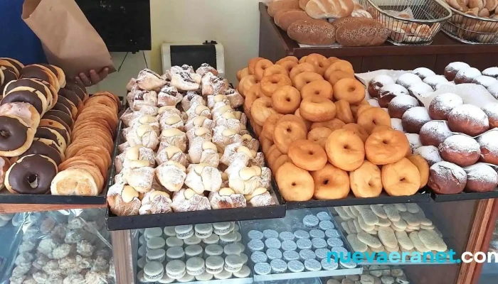 Panaderia Y Pasteleria El Rincon De Los Sabores Comida Y Bebida - Neuquén