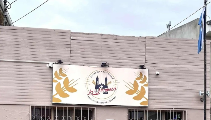 Panadería y Pastelería La Hermosa - Río Gallegos