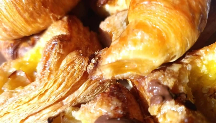 Panaderia Y Rotiseria San Cayetano -  Comida Y Bebida - Villada