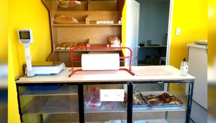 Panaderia Y Sandwicheria El Trigal Vitrina - Comodoro Rivadavia