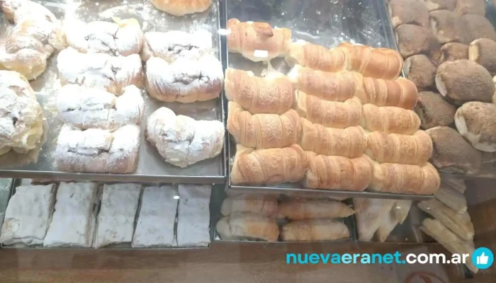 Panaderia Yiyo Comida Y Bebida - Arteaga