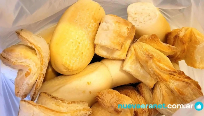 Panaderias Del Pueblo Sucursal B Mitre 1423 Comida Y Bebida - Cdad. Autónoma de Buenos Aires