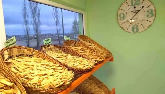 Panaderias Monica Comida Y Bebida - Gral. Roca