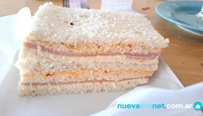 Panificadora Don Carlos Km5 Comida Y Bebida - Comodoro Rivadavia