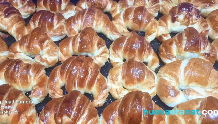 Panificadora La Espiga Dorada -  Comida Y Bebida - Recreo