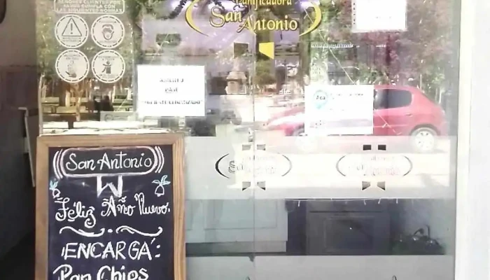 Panificadora San Antonio Sucursal Plaza -  Comentarios - Santa María