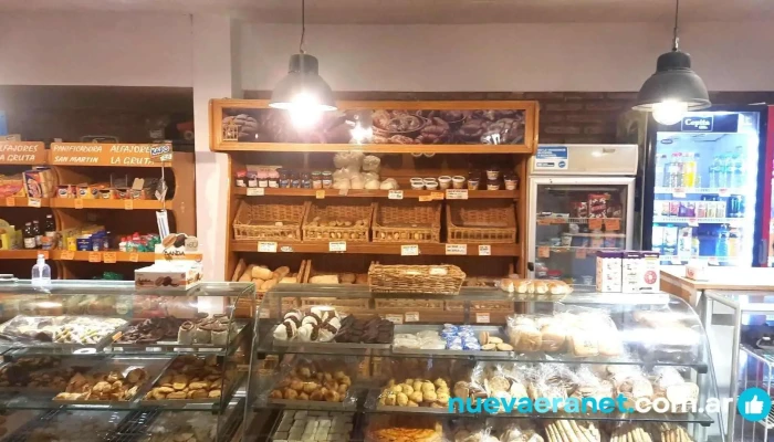 Panificadora San Martin Sucursal Rp28 -  Ambiente - Tanti