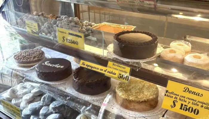 Pasteleria Alemana Die Oma Ambiente - Mendoza