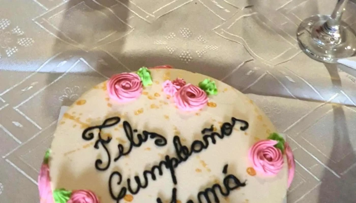 Pasteleria Valen Instagram - Cipolletti