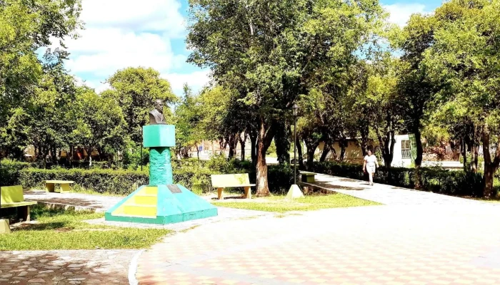 Plaza Sarmiento -  Telefono - San Francisco del Monte de Oro