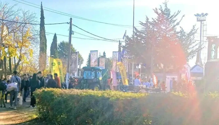 Predio De La Fiesta Nacional De La Ganaderia De Zonas Aridas Mas Recientes - Gral. Alvear