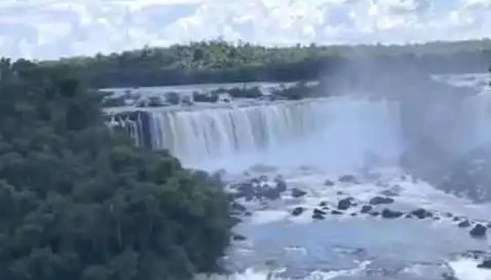 Puerto Iguazu Videos - Puerto Iguazú