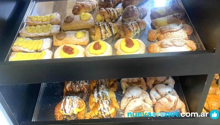 Qdelicias Panaderia Venezolana Vitrina - C1428cpi