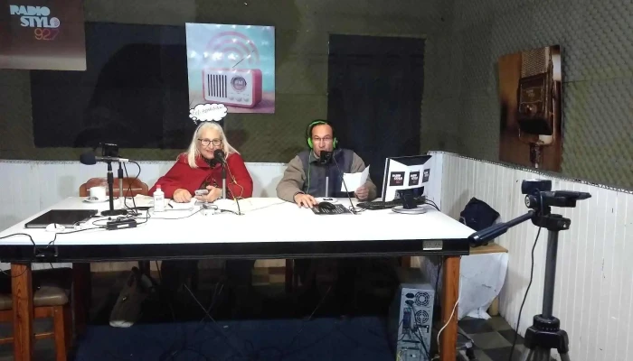 Radio Stylo 927 Interior - Villa Dolores