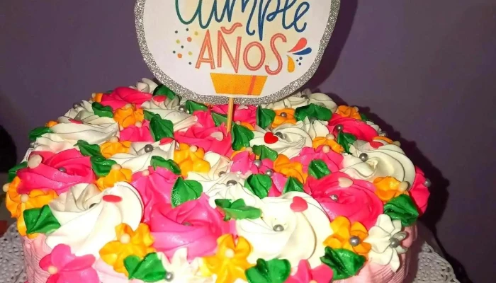 Reposteria La Familia -  Pastel - Tricao Malal