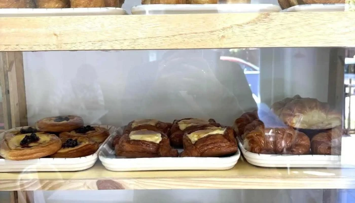 Rosetta Cafeteria Y Pasteleria De Autor -  Pastel - El Calafate