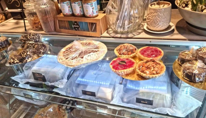 Sagrena Panes Y Pastas Caseras Comida Y Bebida - Cipolletti