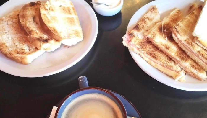 Suyai Cafe Horario - San Martín de los Andes