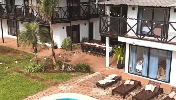 Tata Lodge   Paso De La Patria Servicios - Paso de la Patria