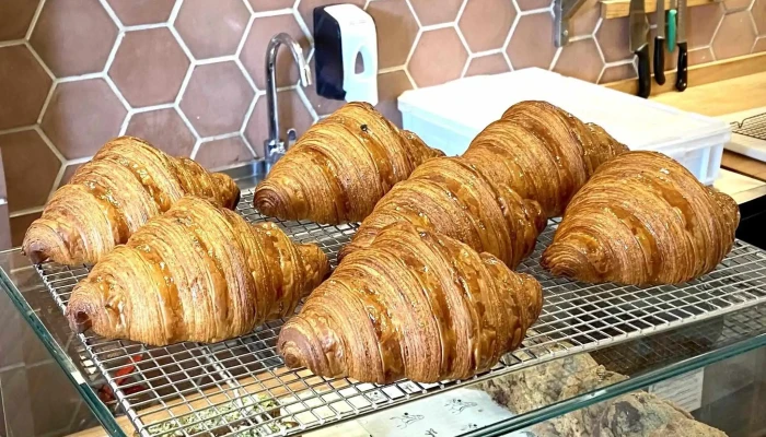 Tognis Cafe Comida Y Bebida - Cdad. Autónoma de Buenos Aires