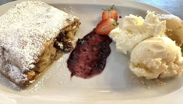 Ulises -  Apfelstrudel - San Martín de los Andes