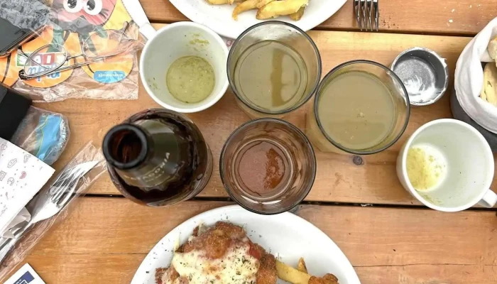 Valentino Panaderia Y Confiteria Comida Y Bebida - Gral. Roca