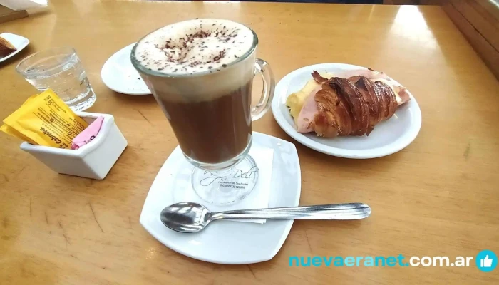 Vieja Deli -  Croissant - San Martín de los Andes