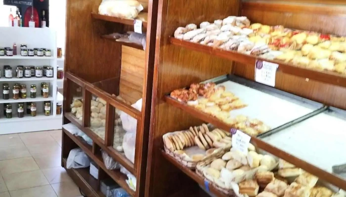 Vitelio Panaderia Vineria -  Vitrina - Maipú